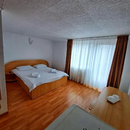Pensiunea Paradis Guest house 3*